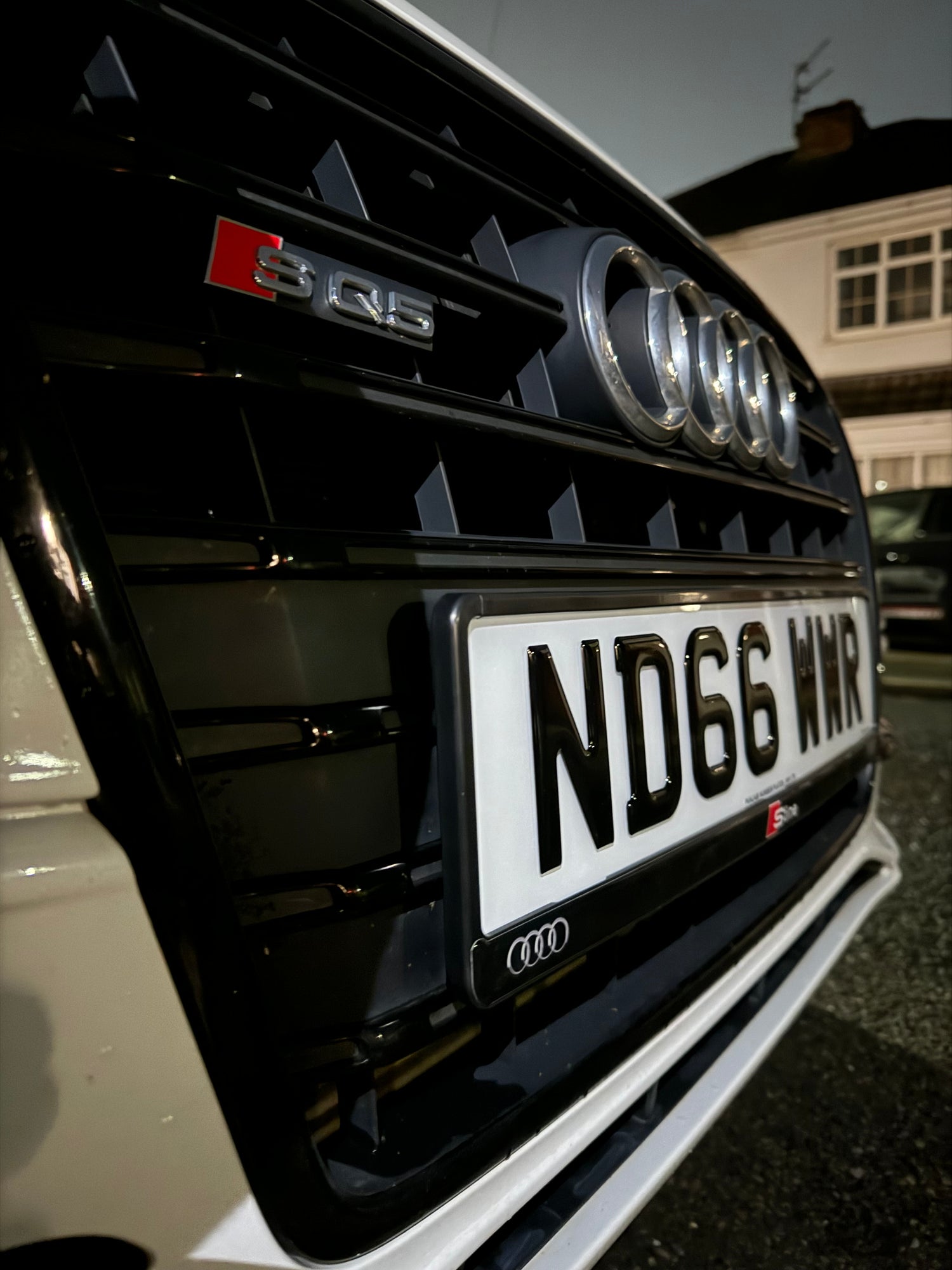 PLATE HOLDERS